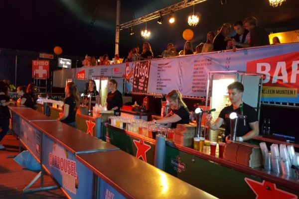 PION horeca promotie uitzendbureau Bergen op Zoom Personeel collega meewerken medewerker Carrousel festival Stuij events Bar Heineken bier Tap