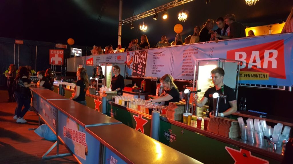 PION horeca promotie uitzendbureau Bergen op Zoom Personeel collega meewerken medewerker Carrousel festival Stuij events Bar Heineken bier Tap
