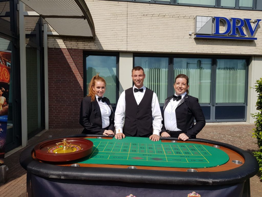 PION horeca promotie uitzendbureau Bergen op Zoom Personeel collega meewerken medewerker Borrel DRV accountants Pokertafel gokken
