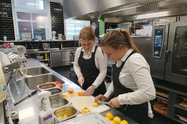 Keuken crew Pion Horeca en Promotie Team werknemers Bergen op Zoom Kok keukenmedewerkers restaurants
